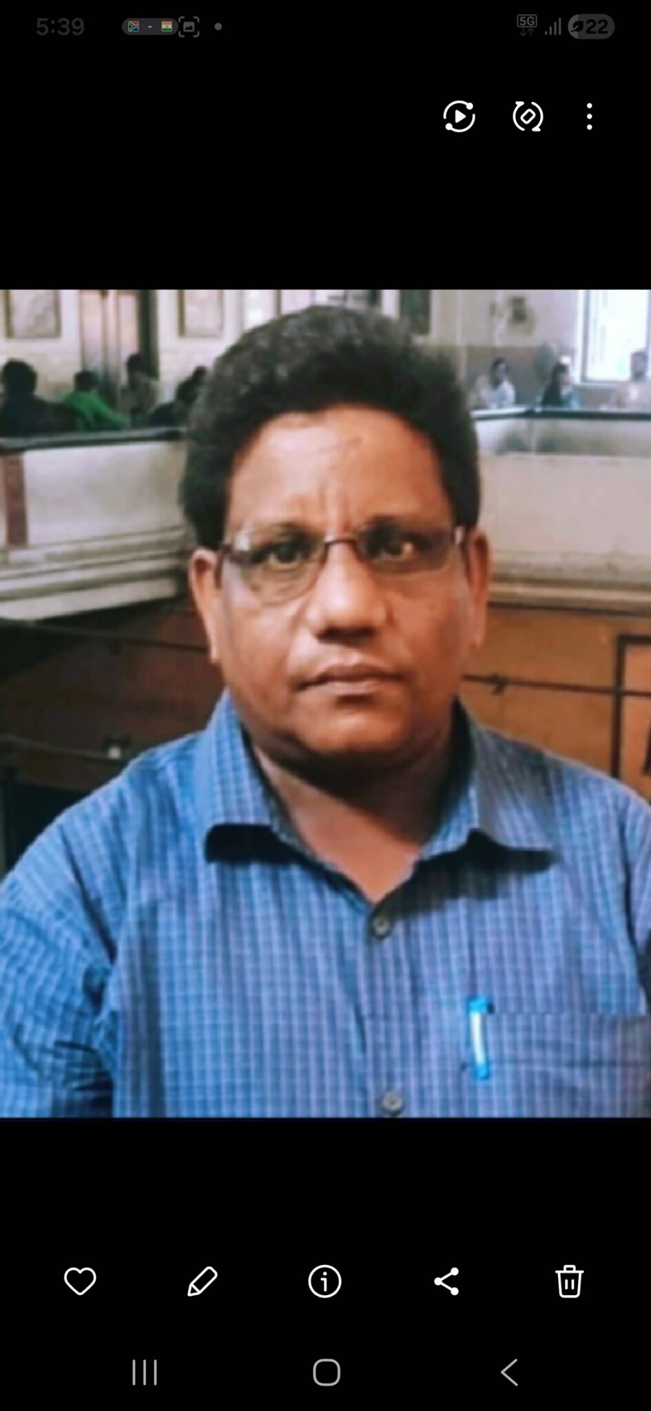 ঐতিহ্য হারিয়ে যায়