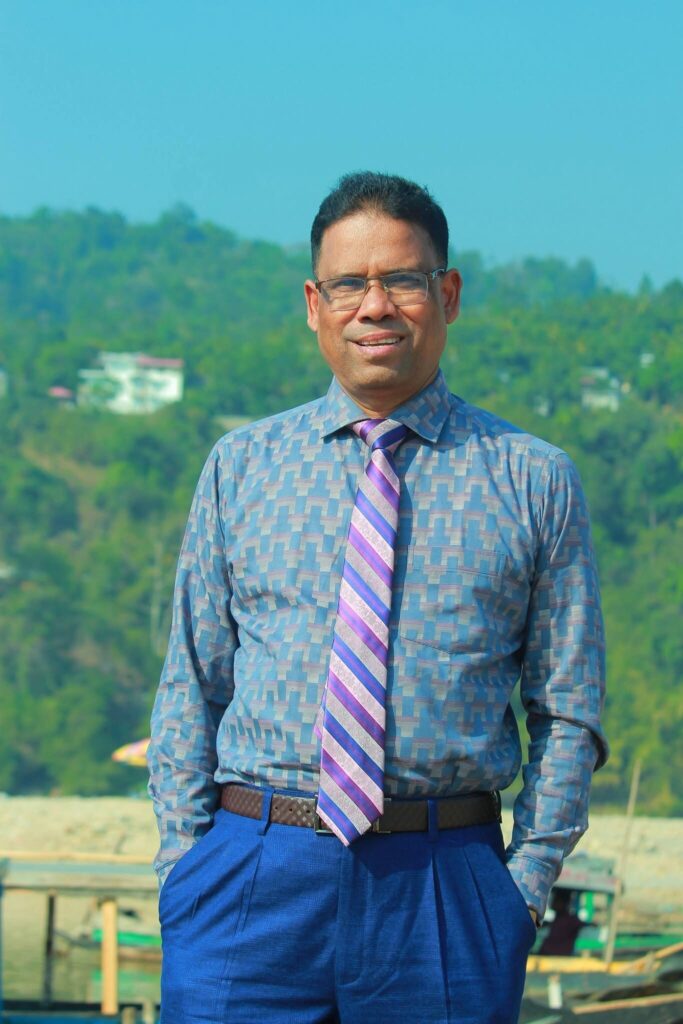 ড.খান মো: মনিরুজ্জামান